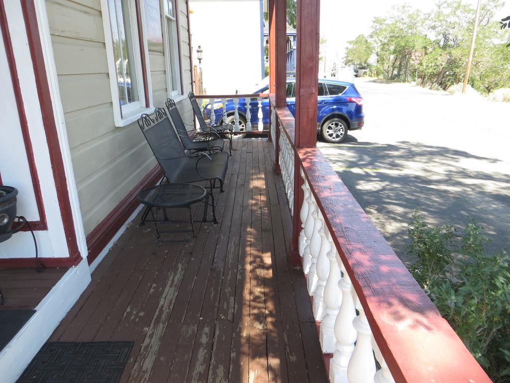 Edith Palmer'S Country Inn, Historical Bed & Breakfast Virginia City Bagian luar foto
