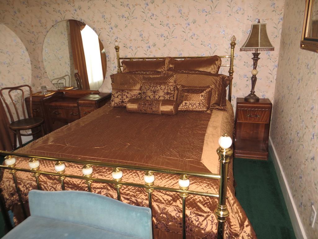 Edith Palmer'S Country Inn, Historical Bed & Breakfast Virginia City Bagian luar foto