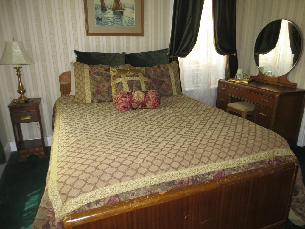 Edith Palmer'S Country Inn, Historical Bed & Breakfast Virginia City Bagian luar foto